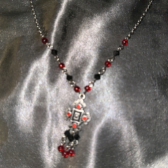 Necklace - Picture 2 of 4